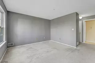 1192 Richmond Rd, Mahwah, NJ 07430 - Photo 9