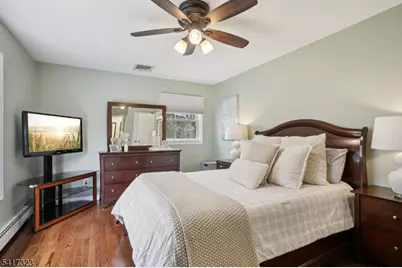 116 Carol Pl, Wayne, NJ 07470 - Photo 17