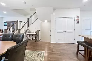 308 Parkview Ln, Rockaway Township, NJ 07866 - Photo 5