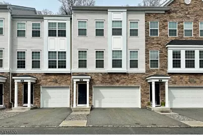 308 Parkview Ln, Rockaway Township, NJ 07866 - Photo 3