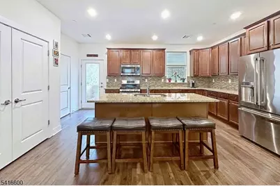 308 Parkview Ln, Rockaway Township, NJ 07866 - Photo 11