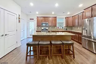 308 Parkview Ln, Rockaway Township, NJ 07866 - Photo 11