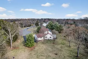 77 Meadow Run Dr, Montgomery Township, NJ 08558 - Photo 29