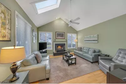 7 Meadow View Lane Ondo, Berkeley Heights Township, NJ 07922 - Photo 5