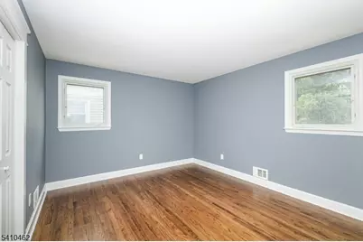 318 Myrtle Ave, Scotch Plains Township, NJ 07076 - Photo 11