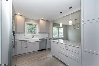 318 Myrtle Ave, Scotch Plains Township, NJ 07076 - Photo 9