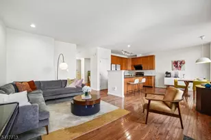 266 Patriot Hill Dr, Bernards Township, NJ 07920 - Photo 17