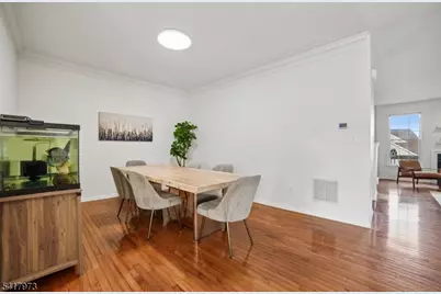 266 Patriot Hill Dr, Bernards Township, NJ 07920 - Photo 9