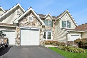 266 Patriot Hill Dr, Bernards Township, NJ 07920 - Photo 3