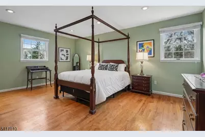 209 E Cedar St, Livingston, NJ 07039 - Photo 15