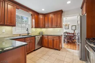 209 E Cedar St, Livingston, NJ 07039 - Photo 9