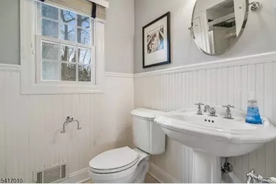 209 E Cedar St, Livingston, NJ 07039 - Photo 17