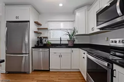 9 Fairway Trl, Sparta Township, NJ 07871 - Photo 9