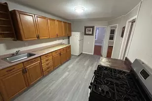 184 Walnut St, Newark, NJ 07105 - Photo 1