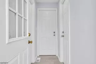 63 Livingston Ave, New Providence, NJ 07974 - Photo 15