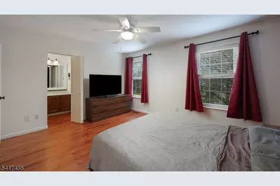 405 Cheshire Ct, Franklin Township, NJ 08873 - Photo 17