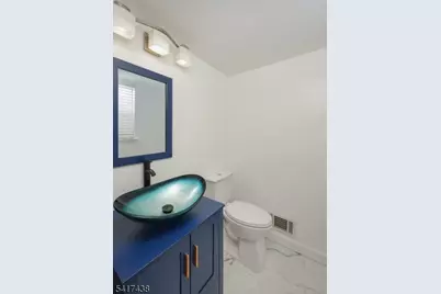 405 Cheshire Ct, Franklin Township, NJ 08873 - Photo 9