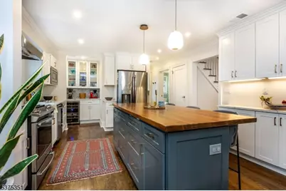 22 Broadview Ave, Maplewood, NJ 07040 - Photo 9