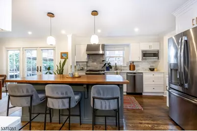 22 Broadview Ave, Maplewood, NJ 07040 - Photo 11