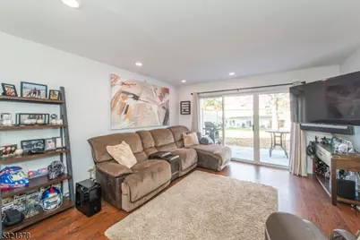 205 Gettysburg Way, Lincoln Park, NJ 07035 - Photo 9