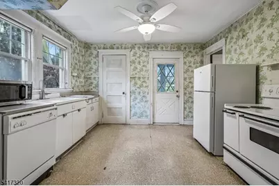 1 Baltusrol Pl, Summit, NJ 07901 - Photo 9