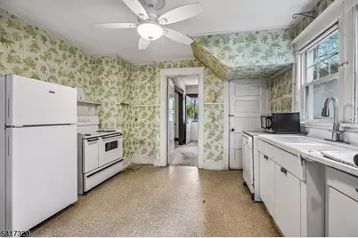 1 Baltusrol Pl, Summit, NJ 07901 - Photo 11