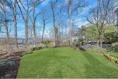 78 Seven Oaks Dr, New Providence, NJ 07901 - Photo 23