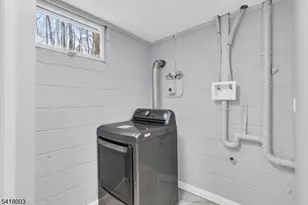 4 Toledo Ct, Hopatcong, NJ 07843 - Photo 31