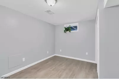 4 Toledo Ct, Hopatcong, NJ 07843 - Photo 37