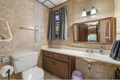 114 Conover Ave, Nutley, NJ 07110 - Photo 11