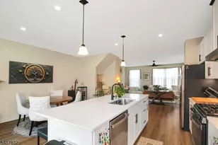 14 Saw Mill Cir, Hackettstown, NJ 07840 - Photo 5