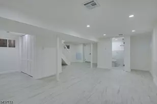 418 E 5th Ave, Roselle, NJ 07203 - Photo 23