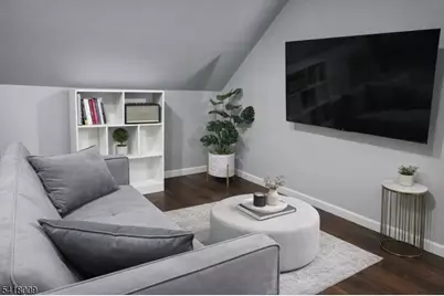 633 Thomas Blvd, East Orange, NJ 07017 - Photo 3