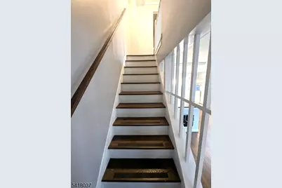 651 Crescent Dr, Bound Brook, NJ 08805 - Photo 15