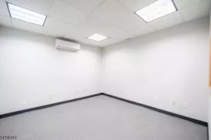 324 Ringwood Ave, Pompton Lakes, NJ 07442 - Photo 9