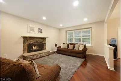 7 Watchung Dr, Bernards Township, NJ 07920 - Photo 9