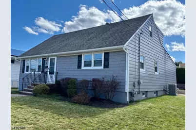 9 Joan Pl, Clifton, NJ 07012 - Photo 3