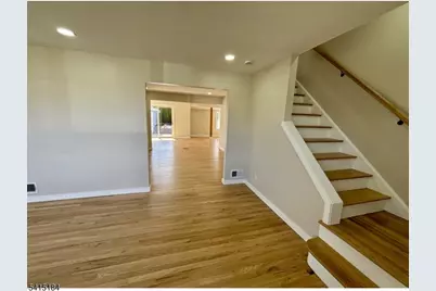 9 Joan Pl, Clifton, NJ 07012 - Photo 7