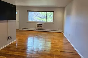 1028 Cricket Ln, Woodbridge Township, NJ 07095 - Photo 7