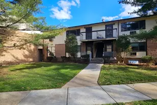 1028 Cricket Ln, Woodbridge Township, NJ 07095 - Photo 3