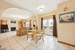 937 Roosevelt Ave, Union Township, NJ 07083 - Photo 11