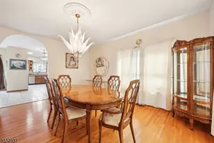 937 Roosevelt Ave, Union Township, NJ 07083 - Photo 13