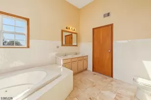 937 Roosevelt Ave, Union Township, NJ 07083 - Photo 23