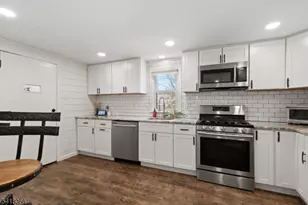 13 Millers Ln, Milltown, NJ 08850 - Photo 7