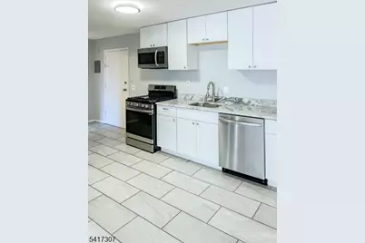 59-61 Brighton Avenue U-5, Belleville, NJ 07109 - Photo 3