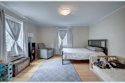 548 Hartford Ct, South Orange, NJ 07079 - Photo 11