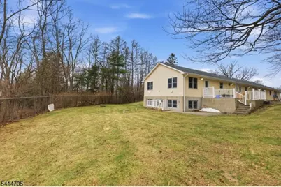 240 Longhouse Dr, West Milford, NJ 07421 - Photo 5