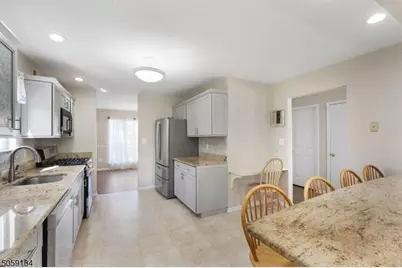 43 Whitehead Road, Bridgewater, NJ 08807 - Photo 7