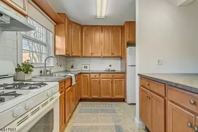 40A Meadowbrook Pl, Maplewood, NJ 07040 - Photo 15