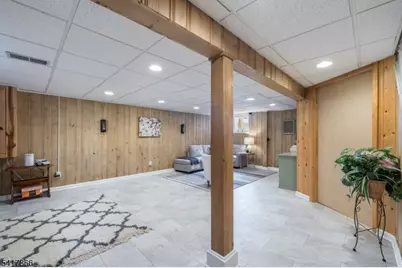 8 Claremont Dr, Millburn, NJ 07078 - Photo 19